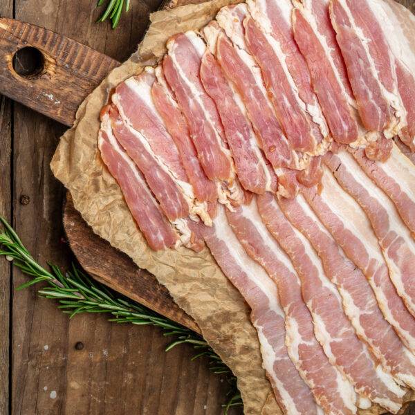 Organic smoked streaky bacon