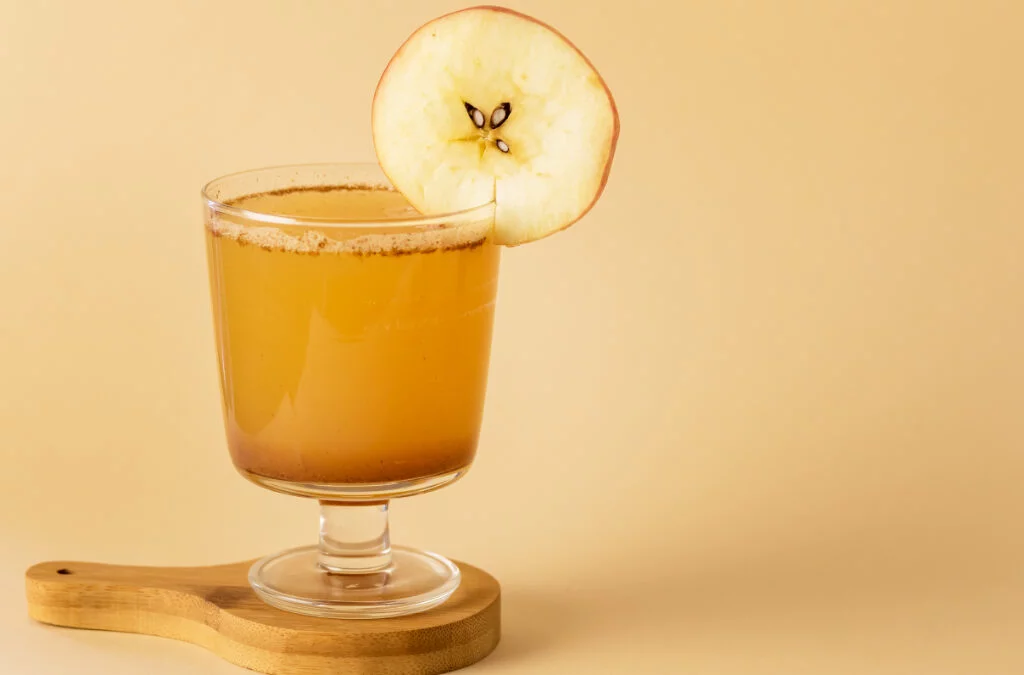 gin, apple and ginger cocktail