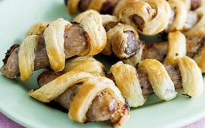 Sausage Roll Twists with a Tomato Dip